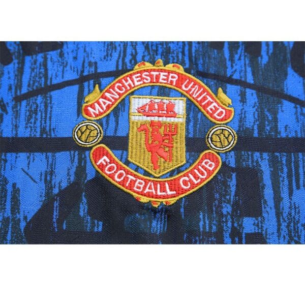 Manchester United 1992/93 Away Retro Jersey - Image 6