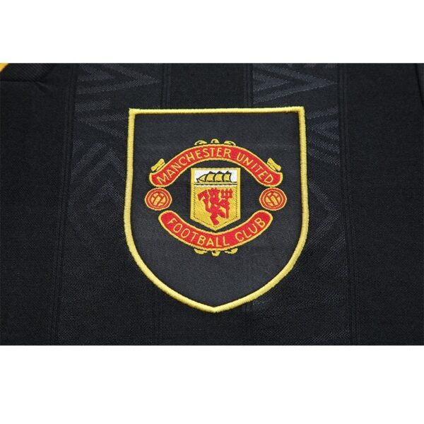 Manchester United 1993/95 Away Retro Jersey - Image 7