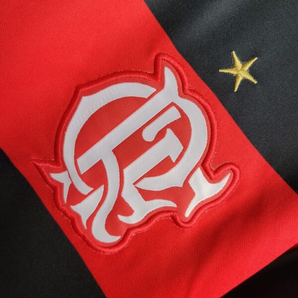 Flamengo 2001/02 Home Retro Jersey - Image 4