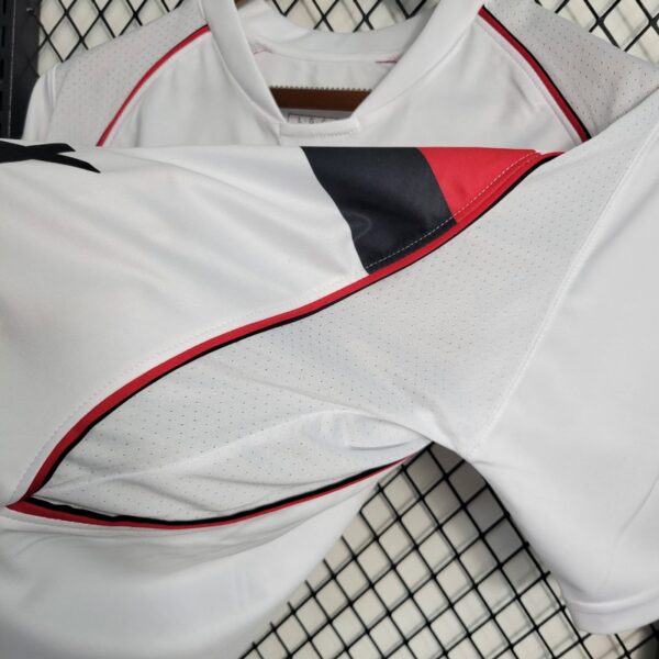 Flamengo 2002 Away Retro Jersey - Image 3