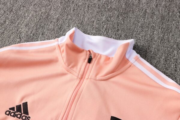 Juventus 2021-22 Half-Zip Tracksuit Pink - Image 10