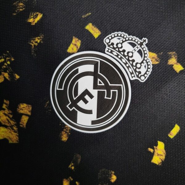 Real Madrid 2020/21 Fourth Jersey - Image 4