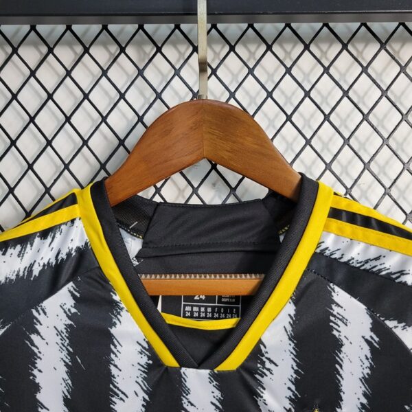 Juventus 2023/24 Home Kids Jersey And Shorts Kit - Image 11