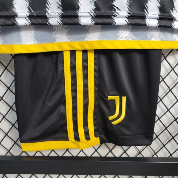 Juventus 2023/24 Home Kids Jersey And Shorts Kit - Image 4