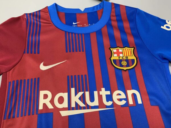 Barcelona 2021/22 Home Kids Jersey And Shorts Kit - Image 4