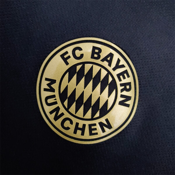 Bayern Munich 2021/22 Away Jersey - Image 5