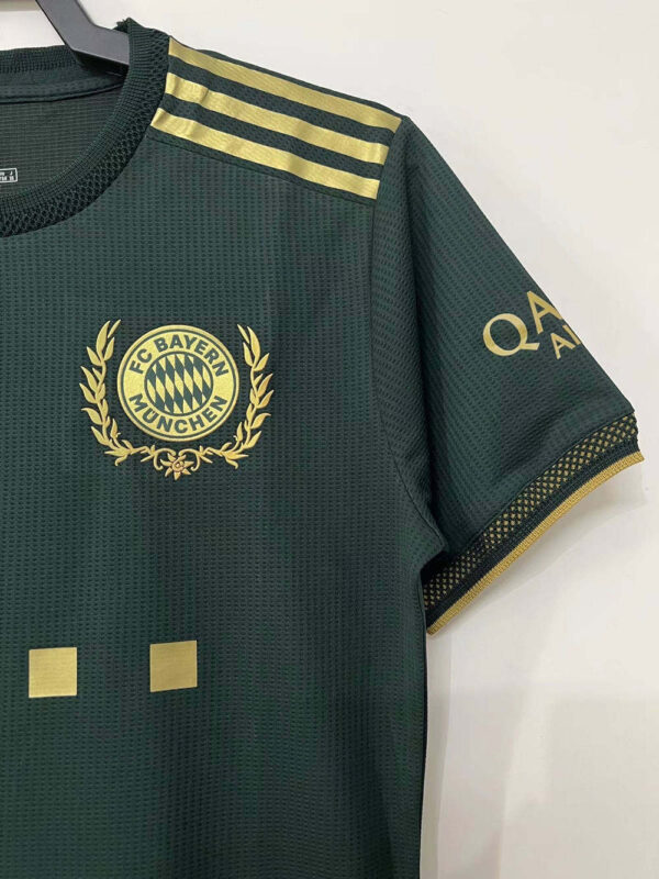 Bayern Munich 2021/22 Oktoberfest Player Version Jersey - Image 4