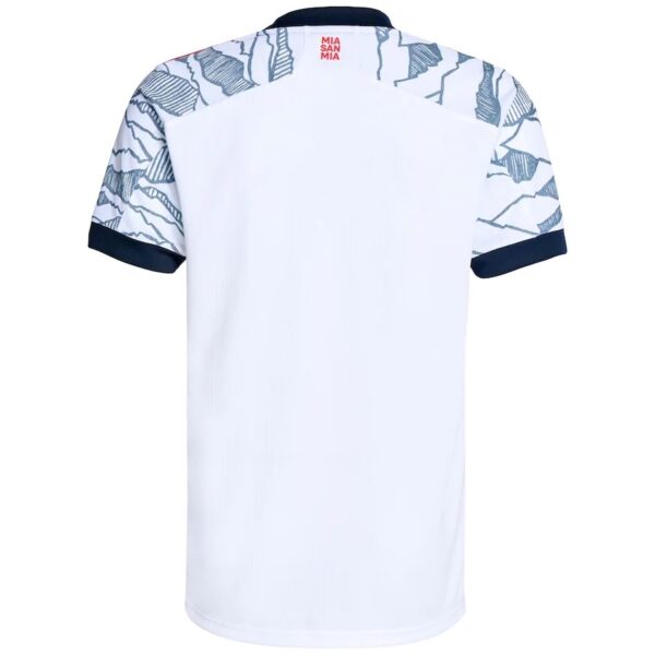 Bayern Munich 2021/22 Third Jersey - Image 6