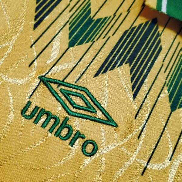 Celtic 1991/92 Away Retro Jersey - Image 3