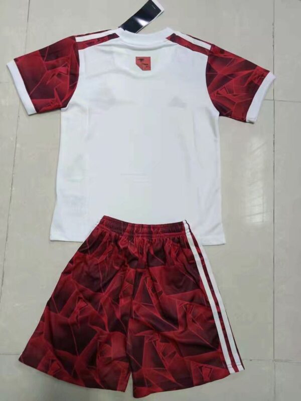 Flamengo 2021 Away Kids Jersey And Shorts Kit - Image 5