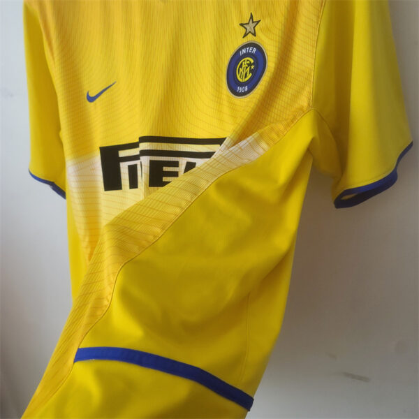 Inter Milan 2002/03 Third Away Retro Jersey - Image 3