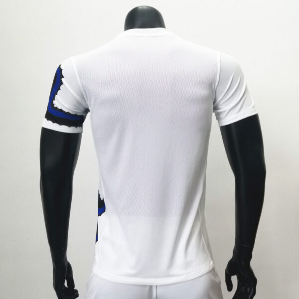 Inter Milan 2009/10 Away Retro Jersey - Image 2