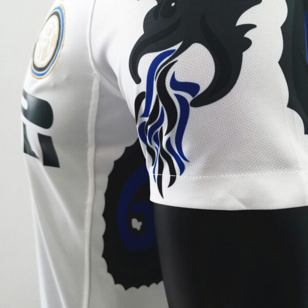 Inter Milan 2009/10 Away Retro Jersey - Image 8