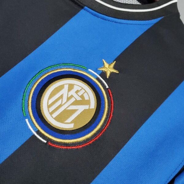 Inter Milan 2009/10 Home Retro Jersey - Image 2