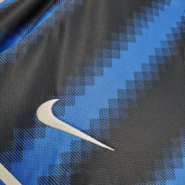Inter Milan 2010/11 Home Long Sleeves Retro Jersey - Image 8