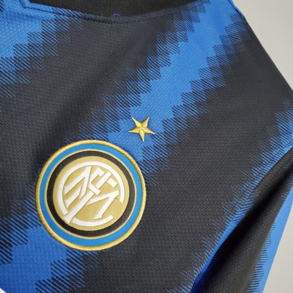 Inter Milan 2010/11 Home Long Sleeves Retro Jersey - Image 9