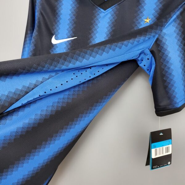 Inter Milan 2010/11 Home Retro Jersey - Image 8