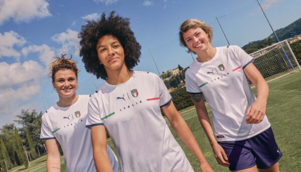 Italy 2021/22 Away Women's Jersey - Image 5