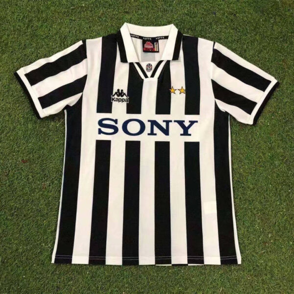 Juventus 1995-96 Home Retro Jersey