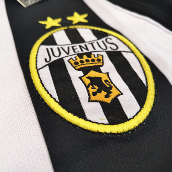 Juventus 2002/03 Home Champions Leagues Retro Jersey - Image 4