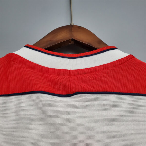 Liverpool 1998/99 Away Retro Jersey - Image 7