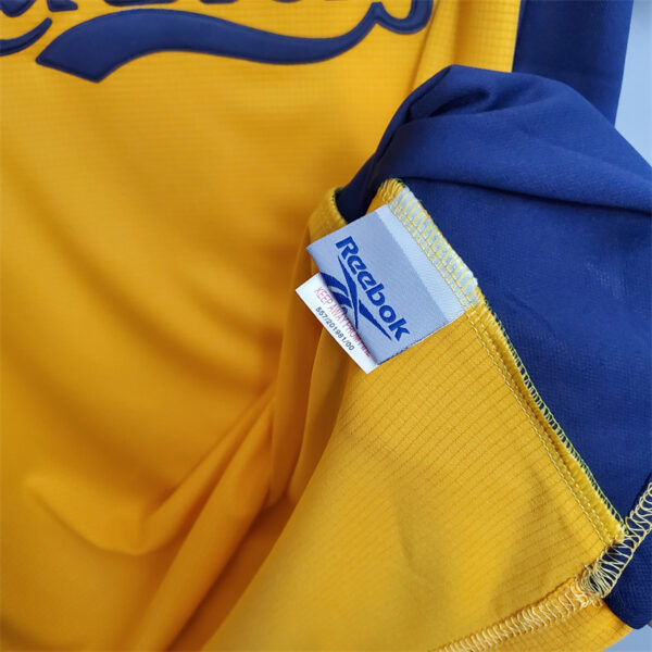 Liverpool 2000/01 Away Retro Jersey - Image 6