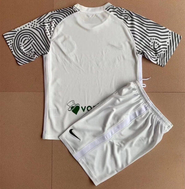 Maccabi Haifa 2021/22 Third Adult Jersey And Shorts Kit - Image 3