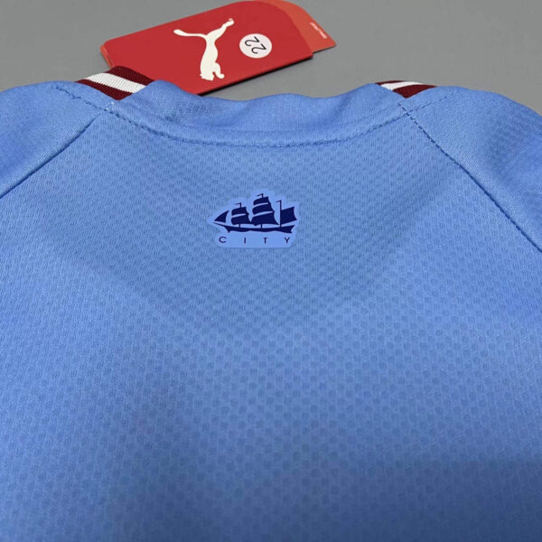 Manchester City 2022/23 Home Kids Jersey And Shorts Kit - Image 5