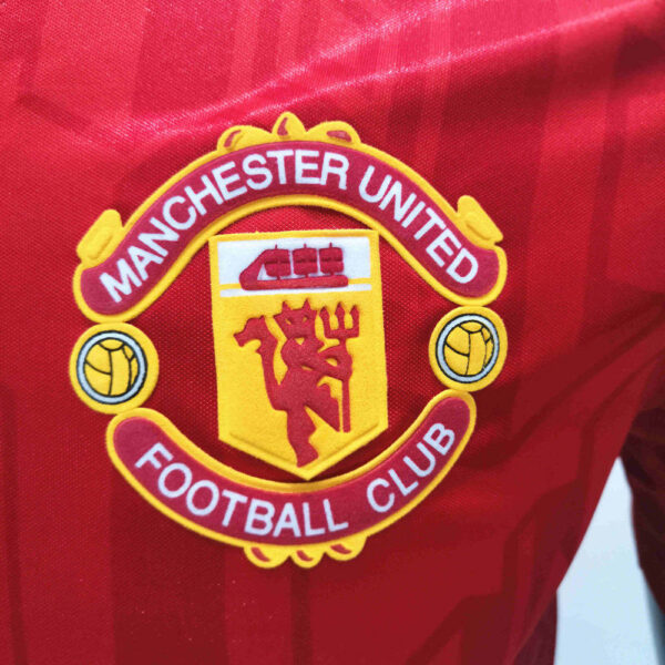 Manchester United 1992/94 Home Retro Jersey - Image 11