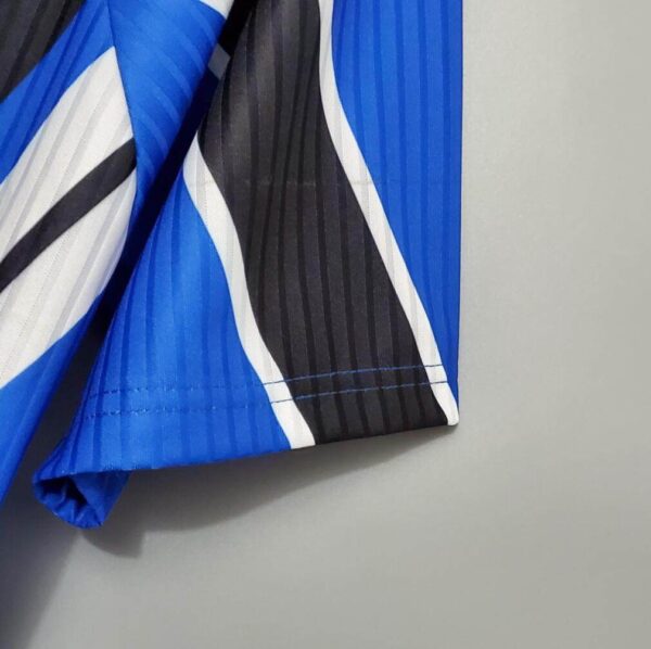 Manchester United 1996/1997 Third Retro Jersey - Image 2