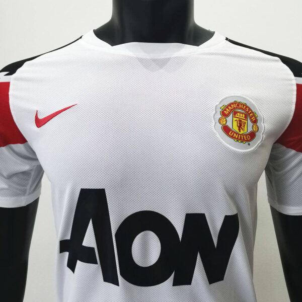 Manchester United 2010/2011 Away Retro Jersey - Image 2