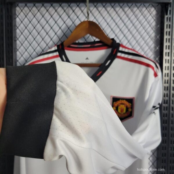 Manchester United 2022/23 Away Long Sleeve Jersey - Image 4