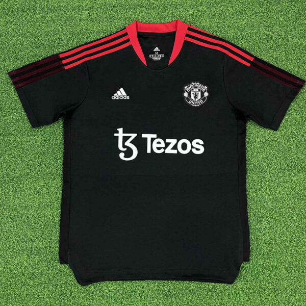 Manchester United 2022/23 Training Jersey - Image 3