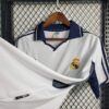 Real Madrid 2000/01 Home Retro Jersey - Image 3