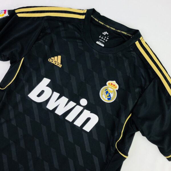 Real Madrid 2011/12 Away Retro Jersey - Image 3