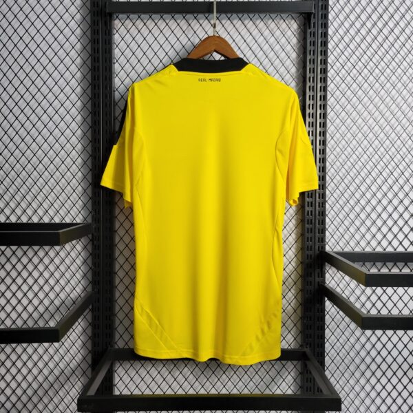 Real Madrid 2011/12 Yellow Goalkeeper Retro Jersey - Image 12