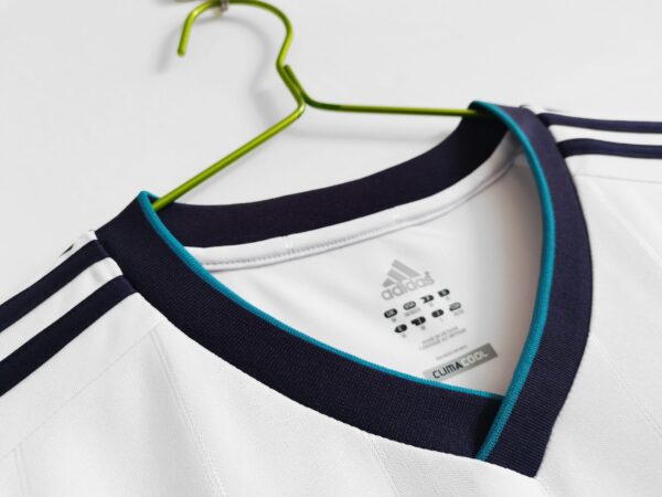Real Madrid 2012/13 Home Retro Jersey - Image 4