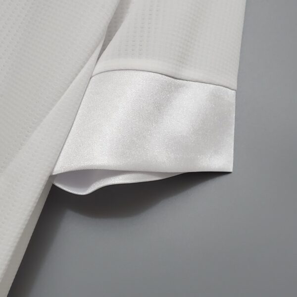Real Madrid 2015/16 Home Retro Jersey - Image 9
