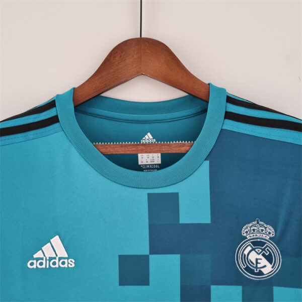Real Madrid 2017/18 Third Long Sleeves Retro Jersey - Image 2