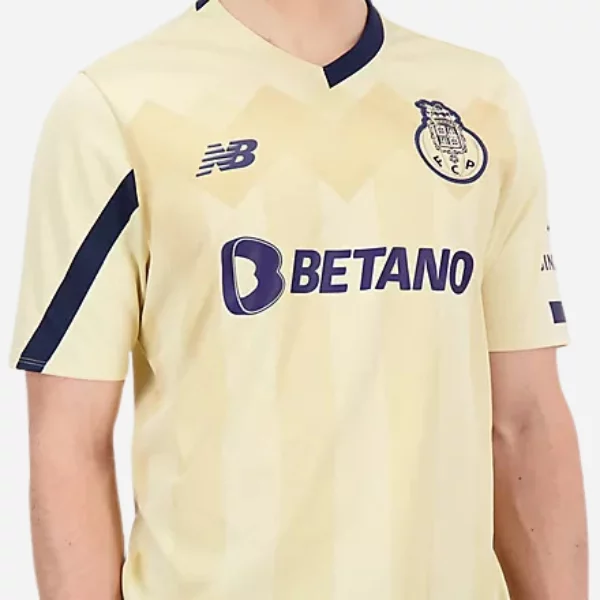 How to Style the FC Porto 2024 Limited Edition Jersey for Everyday Outfits image 41