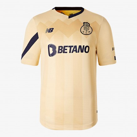 FC Porto Away Jersey: Fans’ First Impressions of New Balance Design image 15