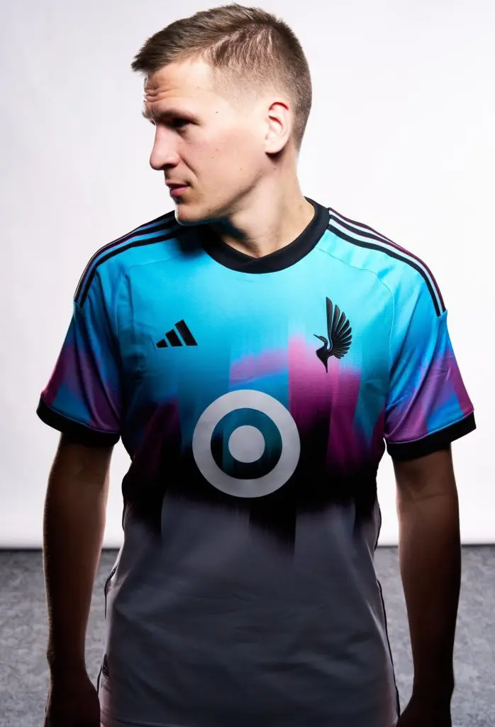 📸 Picture-Perfect Style: Why the Minnesota United 2023 Home Kit Is a Game-Changer image 1
